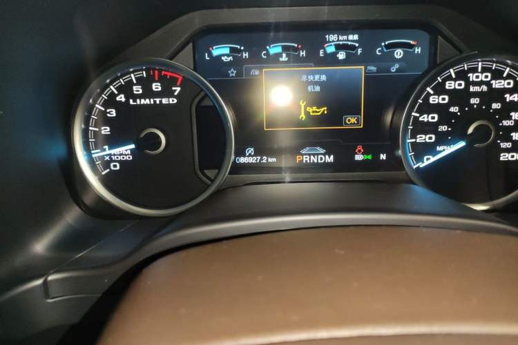 Used Ford F-150 Raptor 2019 3.5T LTD Odometer Close Up
