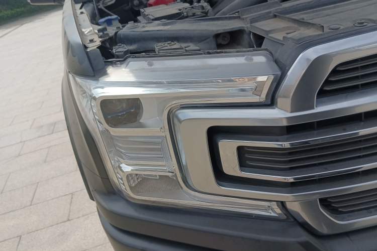 Used Ford F-150 Raptor 2019 3.5T LTD Right Front Headlight