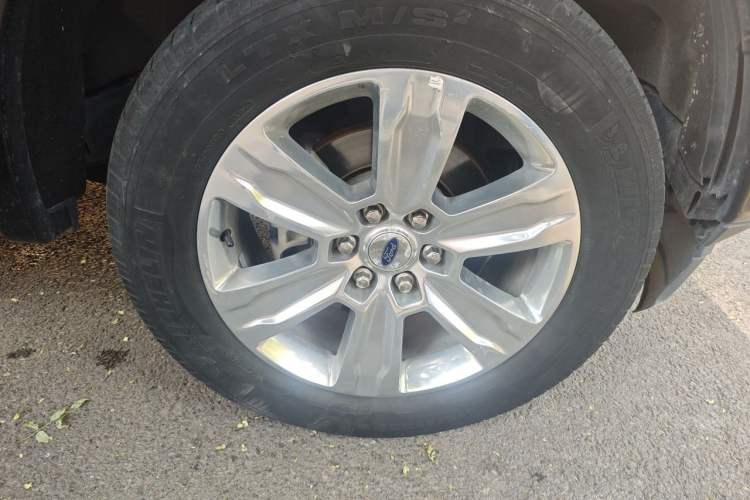Used Ford F-150 Raptor 2019 3.5T LTD Right Front Wheel Hub