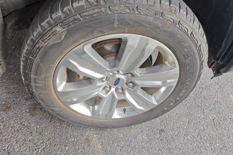 Used Ford F-150 Raptor 2019 3.5T LTD Right Front Wheel Hub