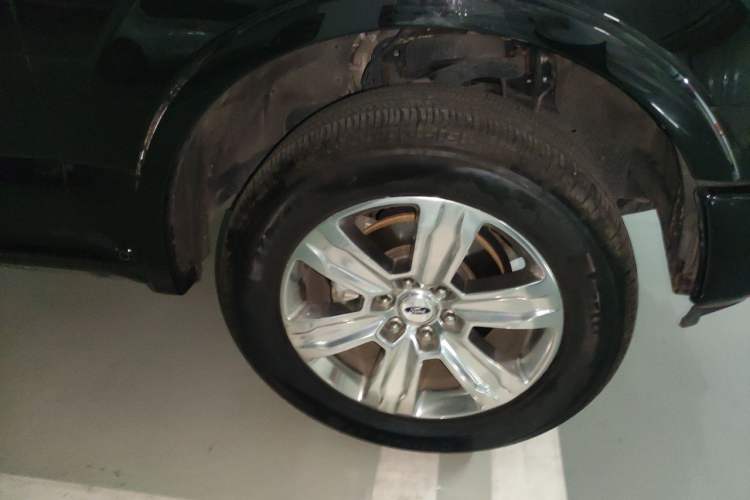 Used Ford F-150 Raptor 2019 3.5T LTD Right Front Wheel Hub