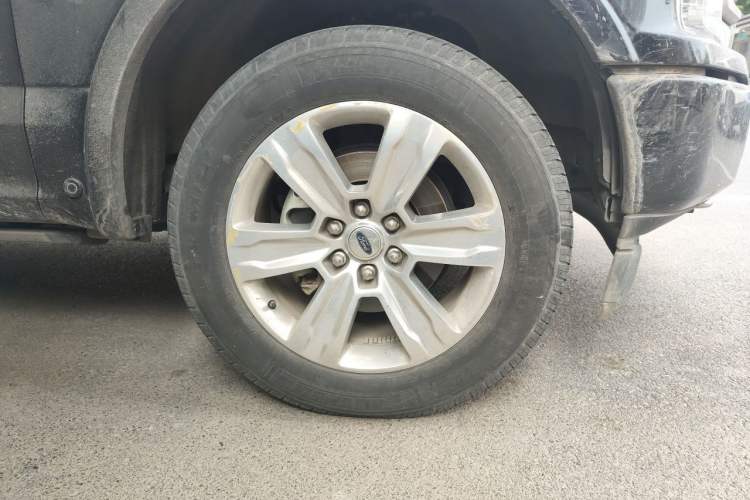 Used Ford F-150 Raptor 2019 3.5T LTD Right Front Wheel Hub