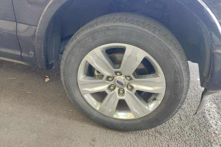 Used Ford F-150 Raptor 2019 3.5T LTD Right Front Wheel Hub
