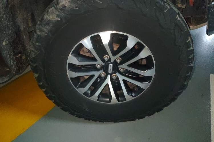 Used Ford F-150 Raptor 2019 3.5T Raptor Performance Enhanced Edition Right Front Wheel Hub