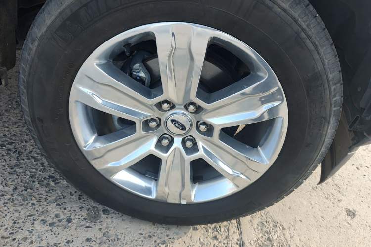 Used Ford F-150 Raptor 2019 3.5T LTD Right Front Wheel Hub