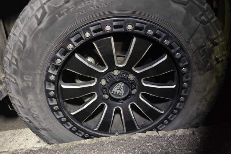 Used Ford F-150 Raptor 2019 3.5T LTD Right Front Wheel Hub