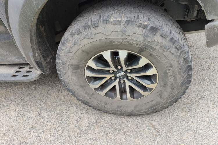 Used Ford F-150 Raptor 2019 3.5T Raptor Performance Enhanced Edition Right Front Wheel Hub