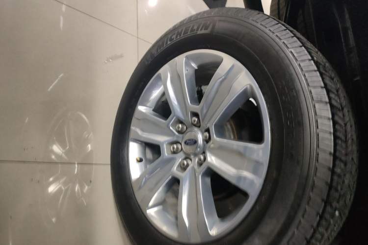 Used Ford F-150 Raptor 2019 3.5T LTD Right Rear Wheel Hub