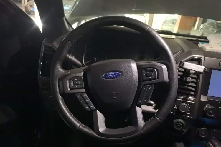Used Ford F-150 Raptor 2019 3.5T LTD Steering Wheel