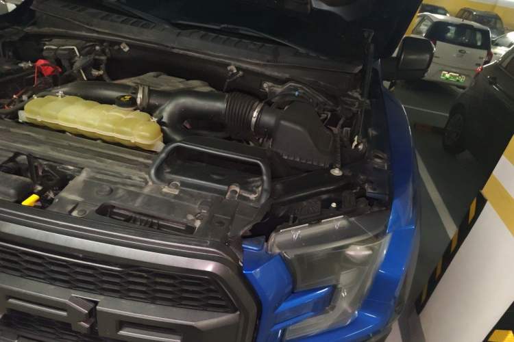 Used Ford F-150 Raptor 2019 3.5T Raptor Performance Enhanced Edition Engine Bay Left
