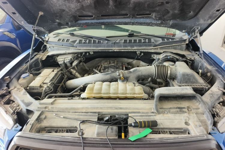 Used Ford F-150 Raptor 2019 3.5T Raptor Performance Enhanced Edition Engine Bay