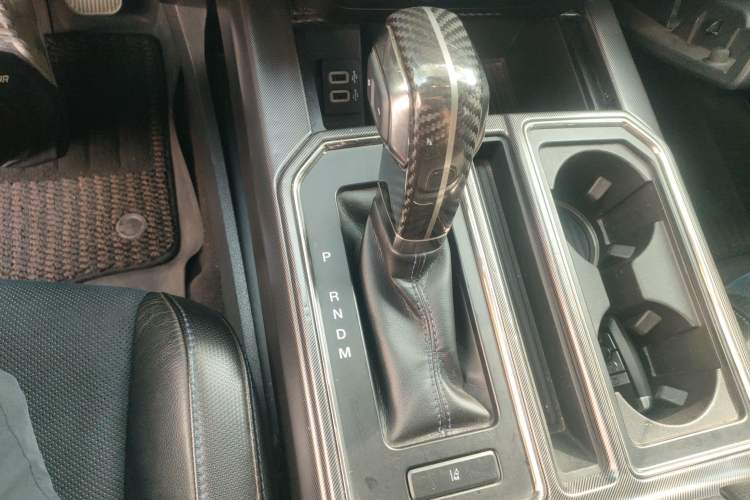 Used Ford F-150 Raptor 2019 3.5T Raptor Polar Blue Limited Edition Gear Lever