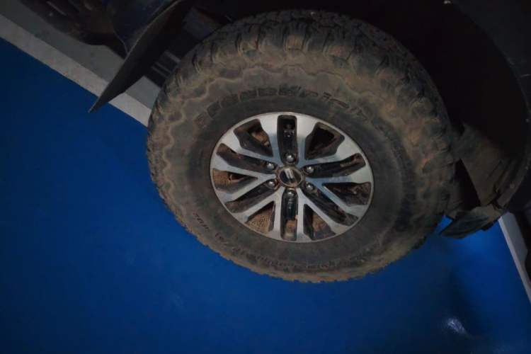 Used Ford F-150 Raptor 2019 3.5T Raptor Performance Enhanced Edition Right Front Wheel Hub