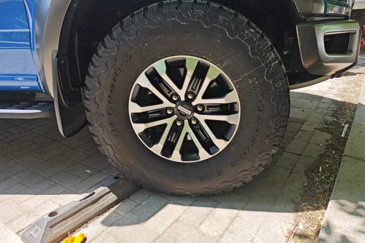 Used Ford F-150 Raptor 2019 3.5T Raptor Performance Enhanced Edition Right Front Wheel Hub