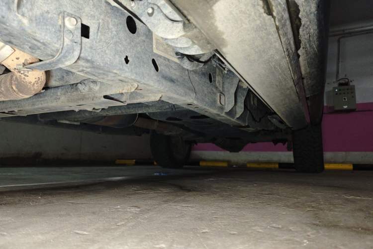 Used Ford F-150 Raptor  Chassis Front Left