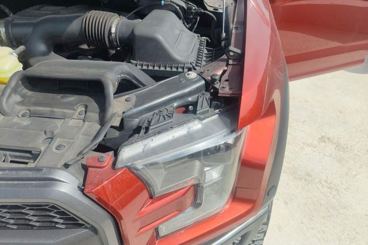Used Ford F-150 Raptor 2019 3.5T Raptor Performance Enhanced Edition Engine Bay Left