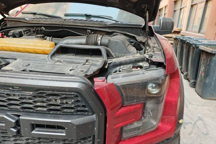 Used Ford F-150 Raptor 2019 3.5T Raptor Performance Enhanced Edition Engine Bay Left