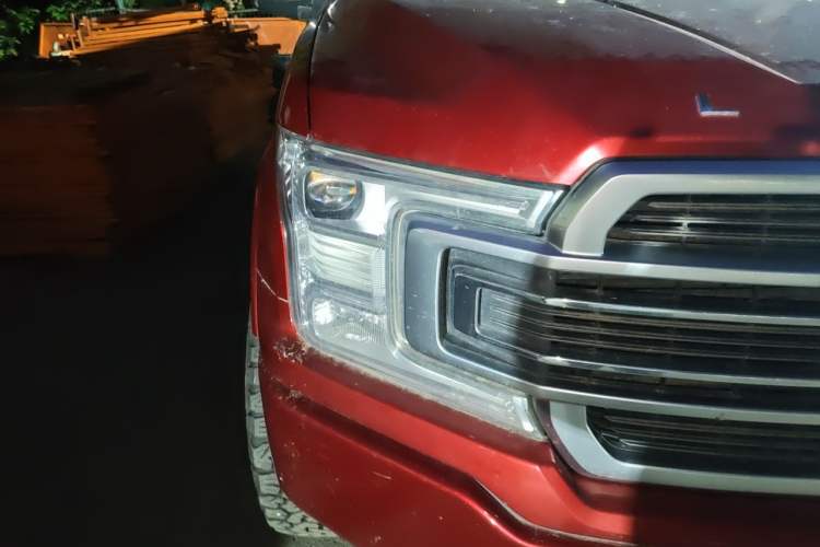 Used Ford F-150 Raptor 2019 3.5T LTD Right Front Headlight