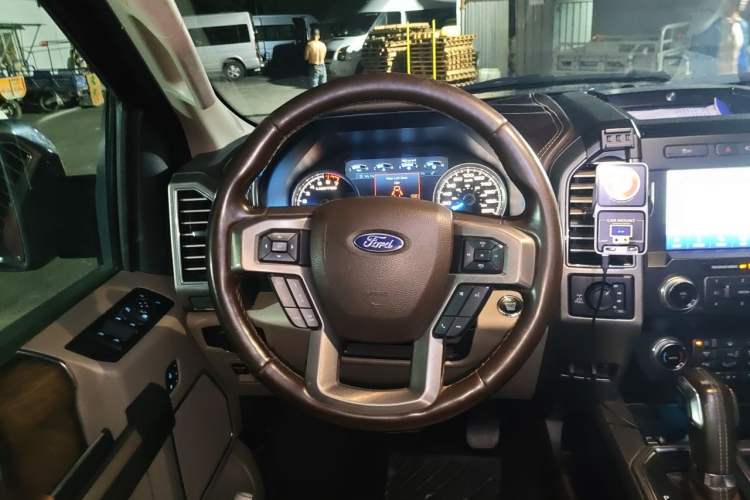 Used Ford F-150 Raptor 2019 3.5T LTD Steering Wheel