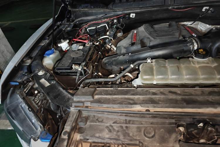 Used Ford F-150 Raptor 2019 3.5T Raptor Performance Enhanced Edition Engine Bay Right