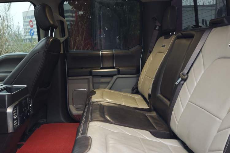 Used Ford F-150 Raptor 2019 3.5T LTD Interior 4
