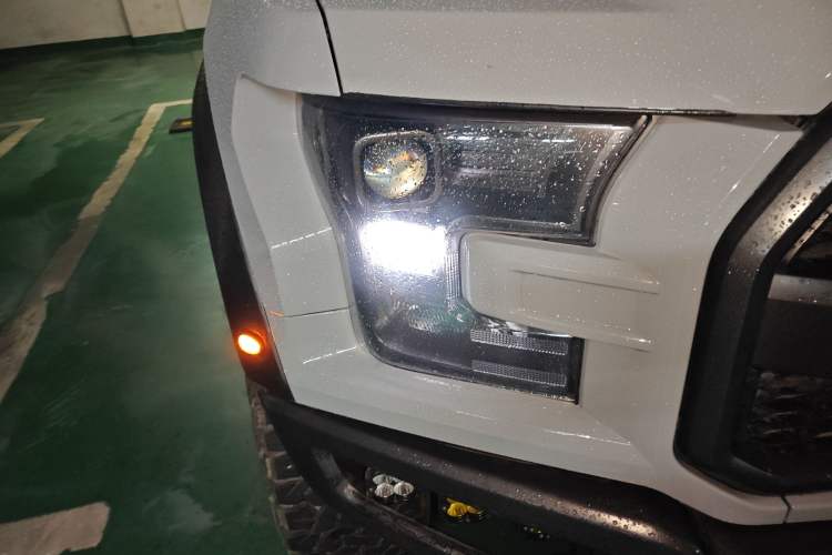 Used Ford F-150 Raptor 2019 3.5T Raptor Performance Enhanced Edition Right Front Headlight