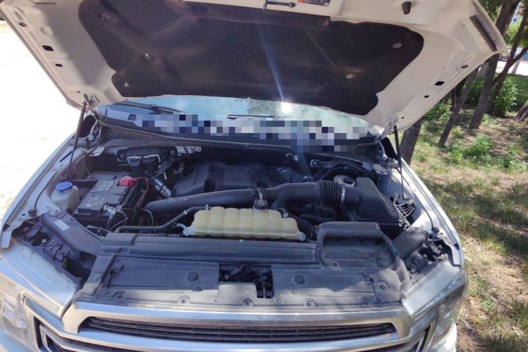Used Ford F-150 Raptor 2019 3.5T LTD Engine Bay