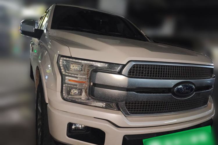 Used Ford F-150 Raptor  Front Right 45 Deg