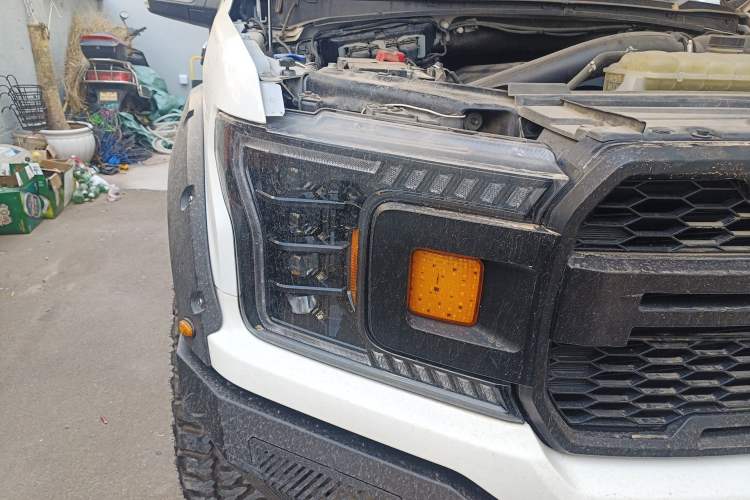 Used Ford F-150 Raptor  Right Front Headlight