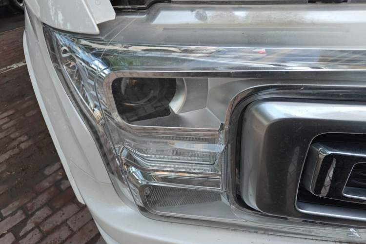Used Ford F-150 Raptor 2019 3.5T LTD Right Front Headlight