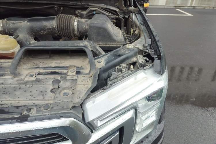 Used Ford F-150 Raptor  Engine Bay Left
