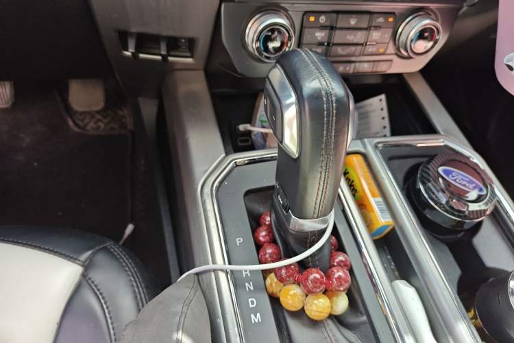 Used Ford F-150 Raptor  Gear Lever