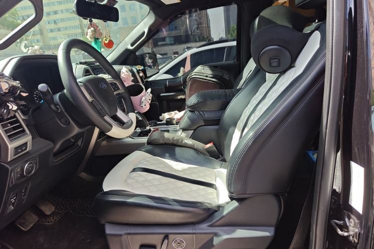 Used Ford F-150 Raptor  Left Front Seat