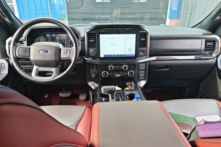 Used Ford F-150 Raptor  Center Console