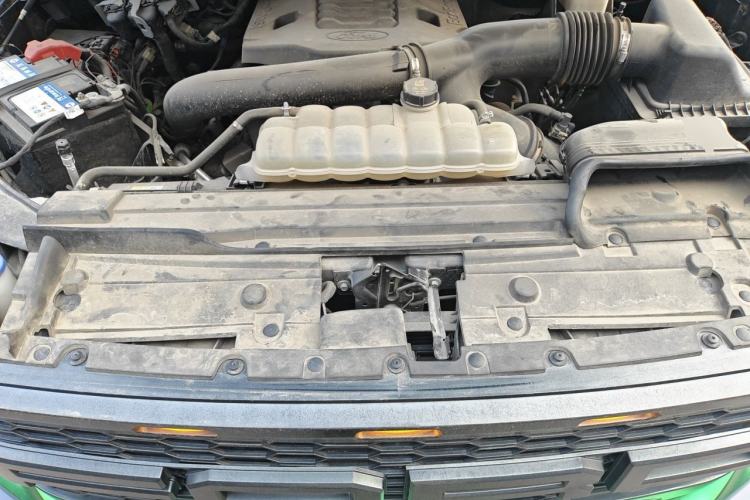 Used Ford F-150 Raptor  Engine Bay