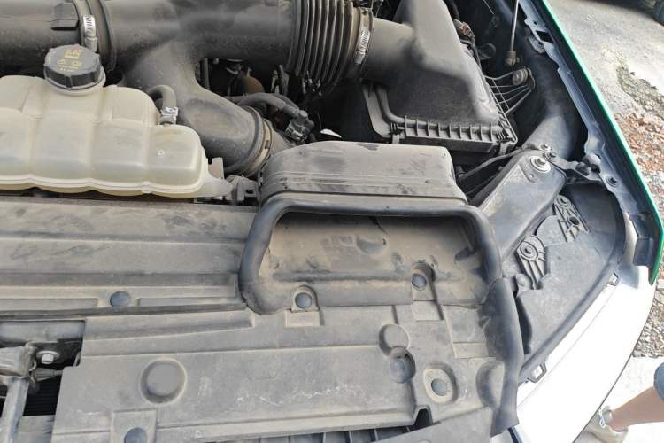 Used Ford F-150 Raptor  Engine Bay Left