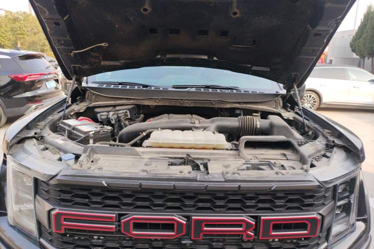 Used Ford F-150 Raptor 2022 3.5T Raptor Engine Bay