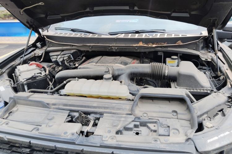 Used Ford F-150 Raptor 2022 3.5T Raptor Engine Bay