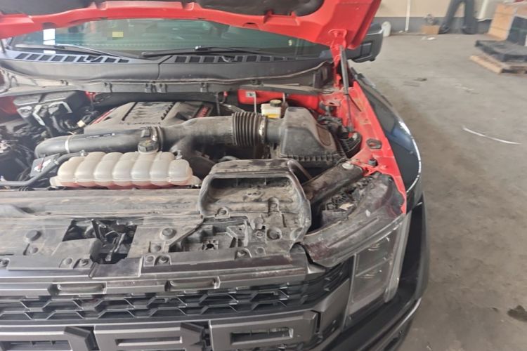 Used Ford F-150 Raptor 2022 3.5T Raptor Engine Bay Left