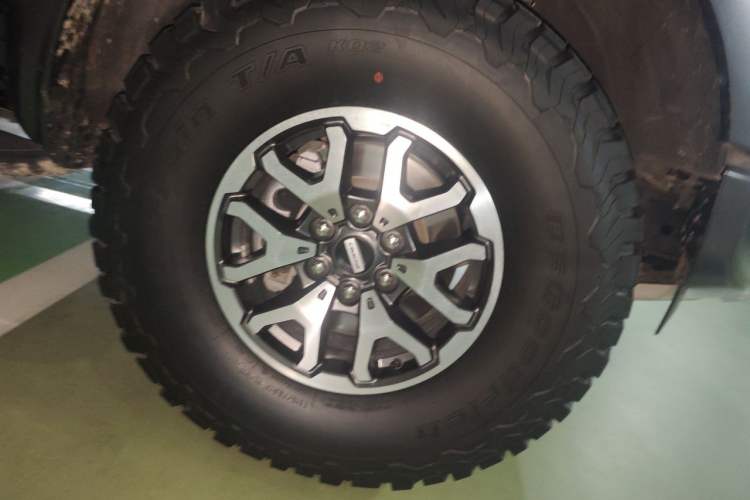 Used Ford F-150 Raptor 2022 3.5T Raptor Right Front Wheel Hub