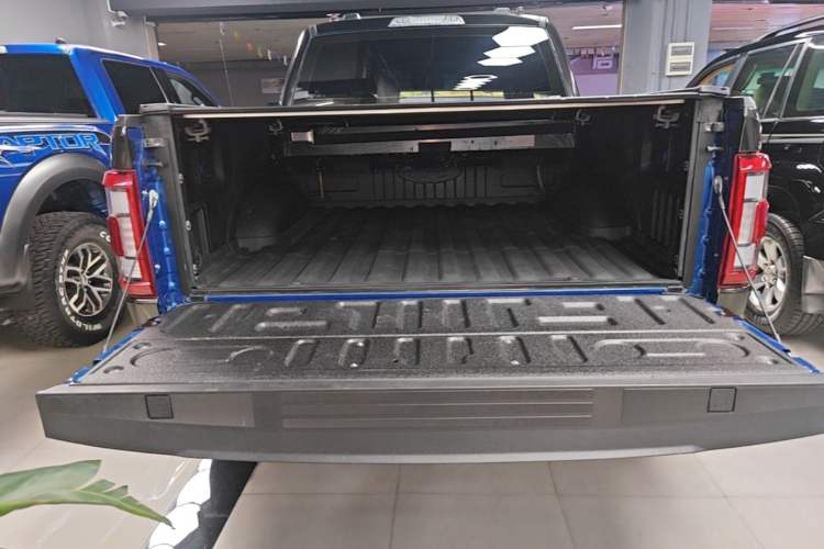 Used Ford F-150 Raptor 2022 3.5T Raptor Trunk