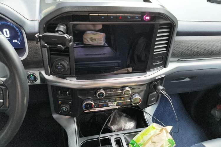 Used Ford F-150 Raptor  Audio And AC Panel