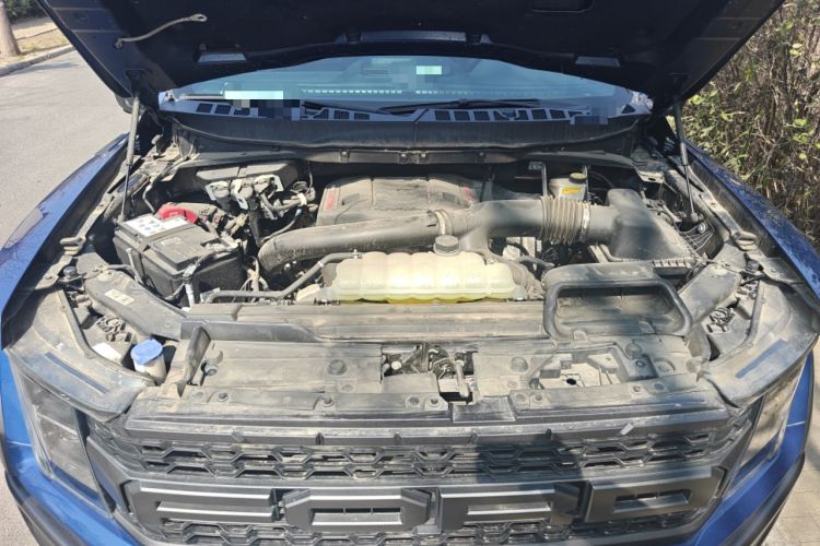 Used Ford F-150 Raptor 2022 3.5T Raptor Engine Bay