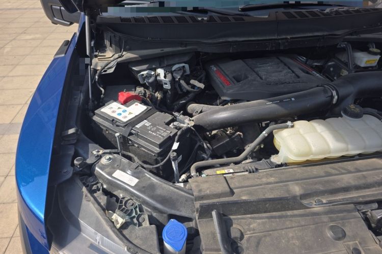Used Ford F-150 Raptor 2022 3.5T Raptor Engine Bay Right