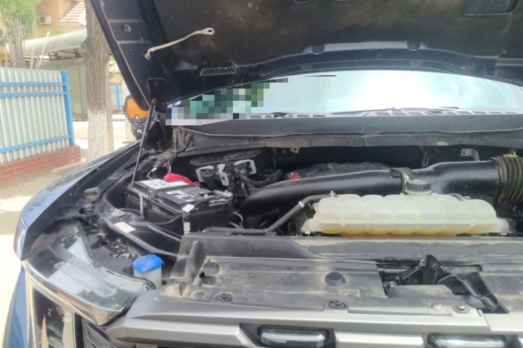 Used Ford F-150 Raptor  Engine Bay Right