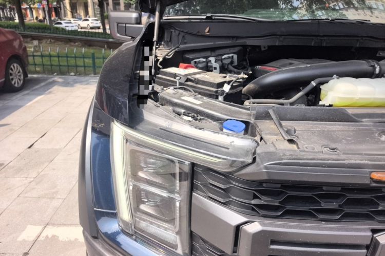 Used Ford F-150 Raptor 2022 3.5T Raptor Engine Bay Right
