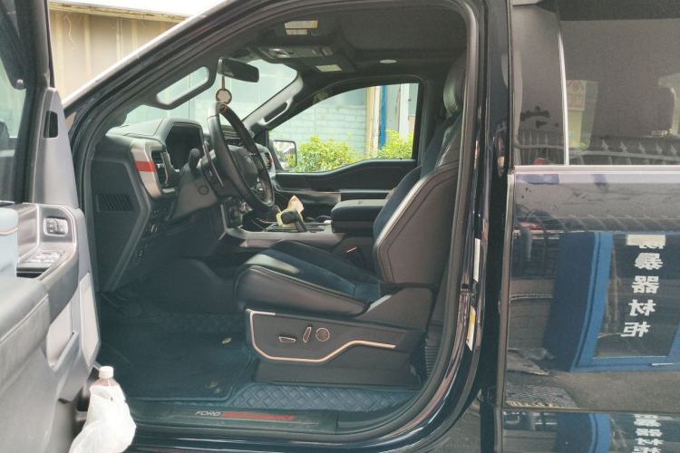 Used Ford F-150 Raptor  Left Front Seat