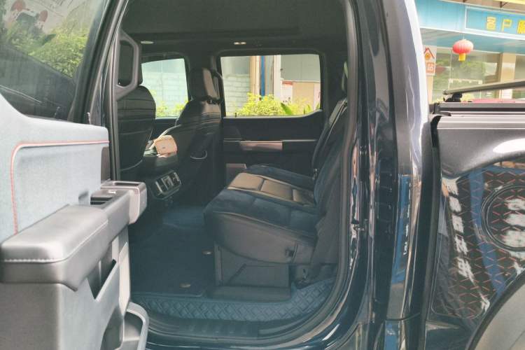Used Ford F-150 Raptor  Left Rear Seat