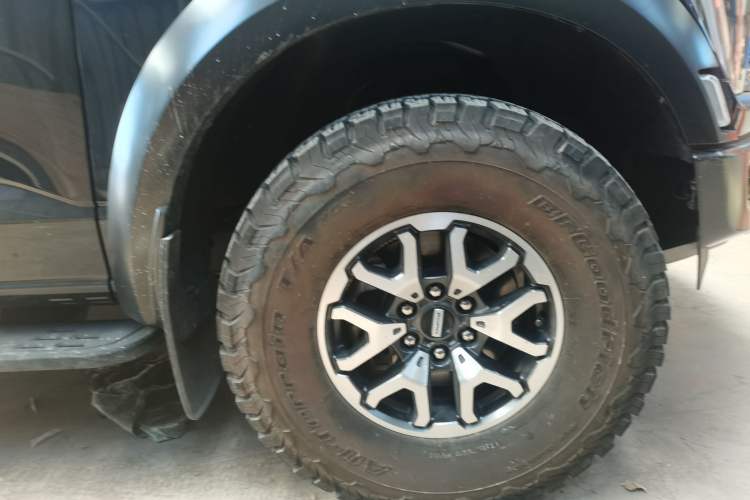 Used Ford F-150 Raptor 2022 3.5T Raptor Right Front Wheel Hub