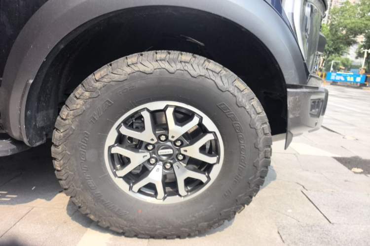 Used Ford F-150 Raptor 2022 3.5T Raptor Right Front Wheel Hub